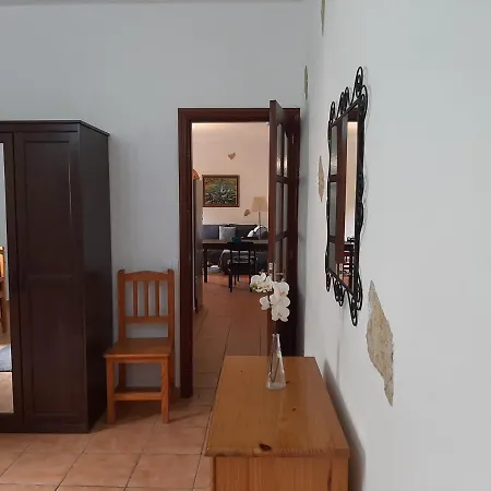 Peaceful House Set On A Vineyard & Work Friendly ואלסקיו