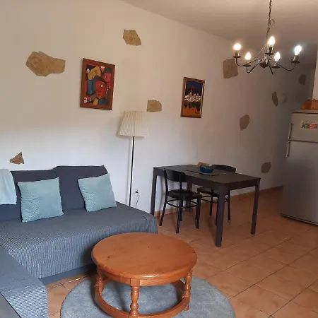 Peaceful House Set On A Vineyard & Work Friendly Ferienhaus *