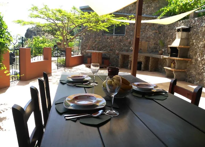 Сasa de vacaciones Peaceful House Set On A Vineyard & Work Friendly